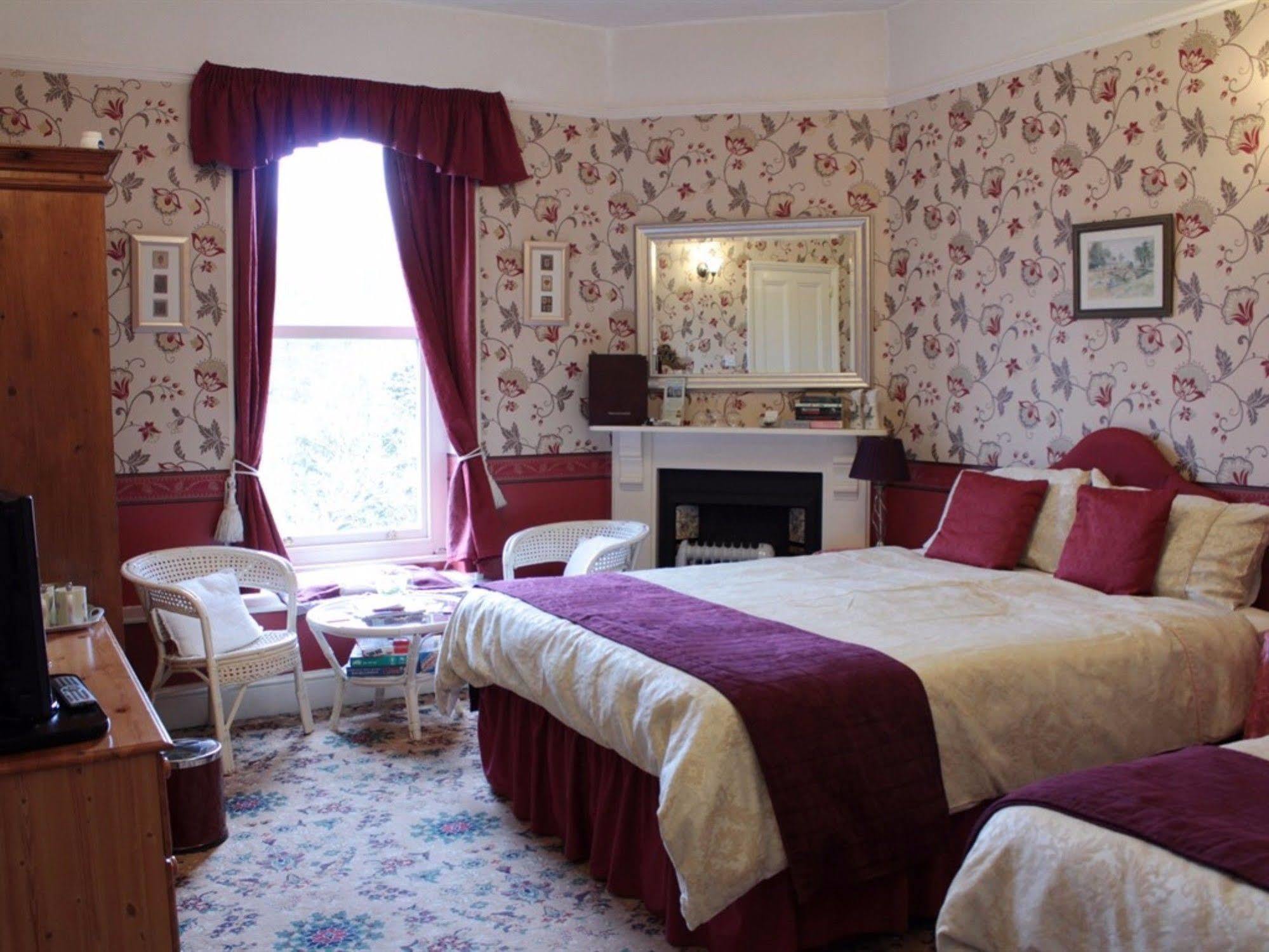 Penrose Bed & Breakfast Lostwithiel Bagian luar foto